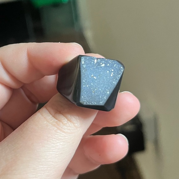 EUC Dara Ettinger Druzy Quartz Black Statement Ring - Picture 1 of 5